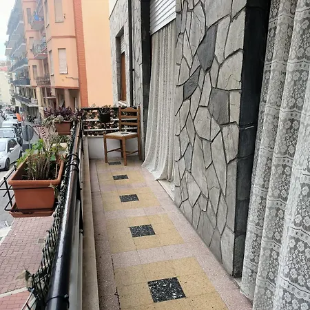 公寓 Girasole 圣雷默